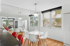 Bay Harbor Sunset Apt 2C